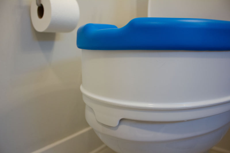 Platinum Health Group Deluxe, Padded Soft-TOP™ 4" Raised Toilet Seat