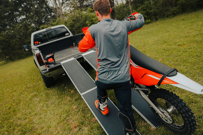 EZ-ACCESS STRAPLESS Centerfold Motorcycle Ramp
