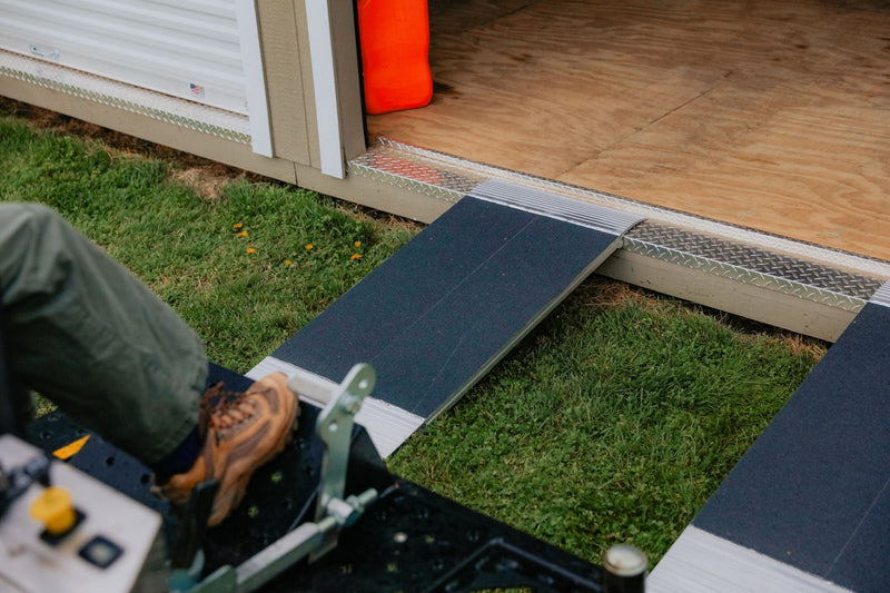 EZ-ACCESS TRAVERSE HD Portable Storage Ramp