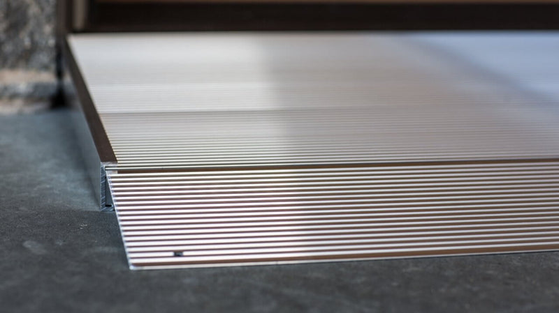 EZ-ACCESS TRANSITIONS Angled Entry Ramp